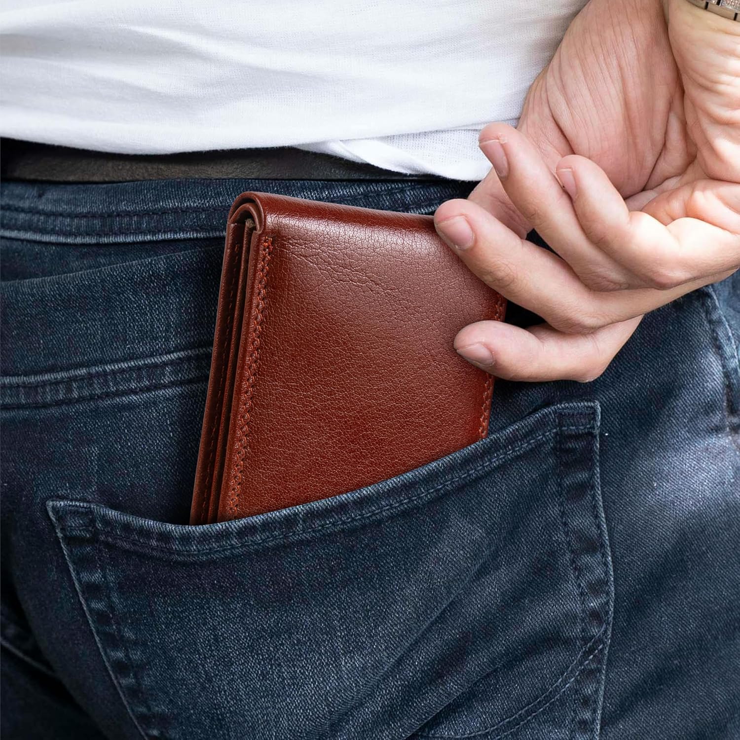 Latocco Aurum Series Cognac Leather Wallet with RFID Protection